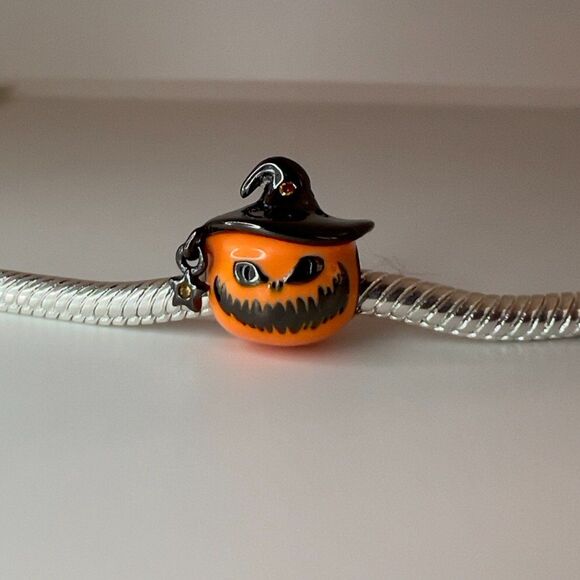 Jack-O'-Lantern Witch Pumpkin Pandora Compatible Charm - Picture 6 of 7